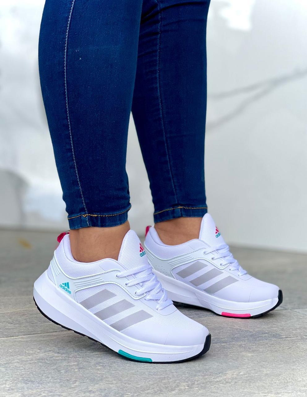 Tenis Adidas Duramo